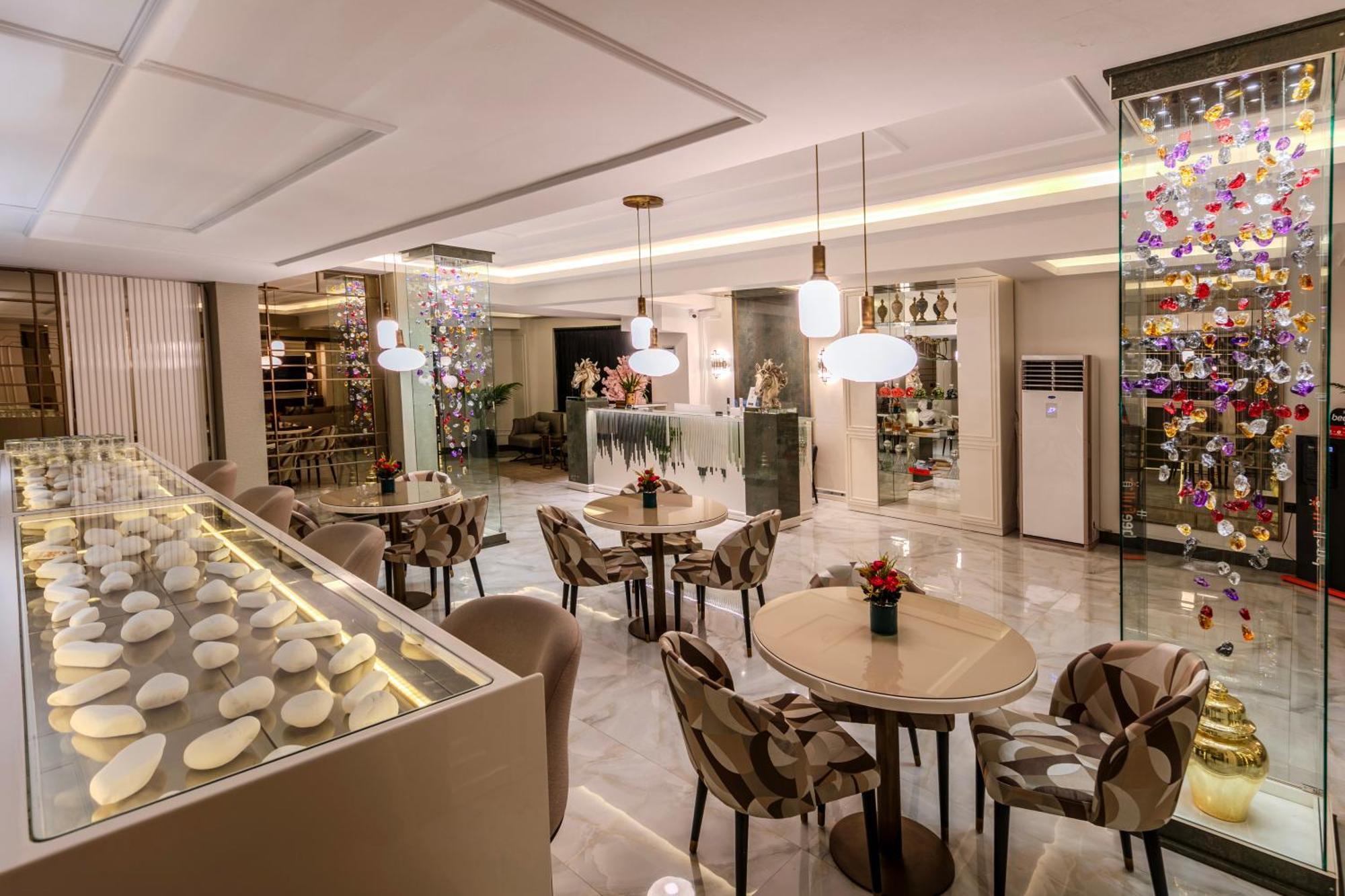 Atar Airport - & Wellness מלון